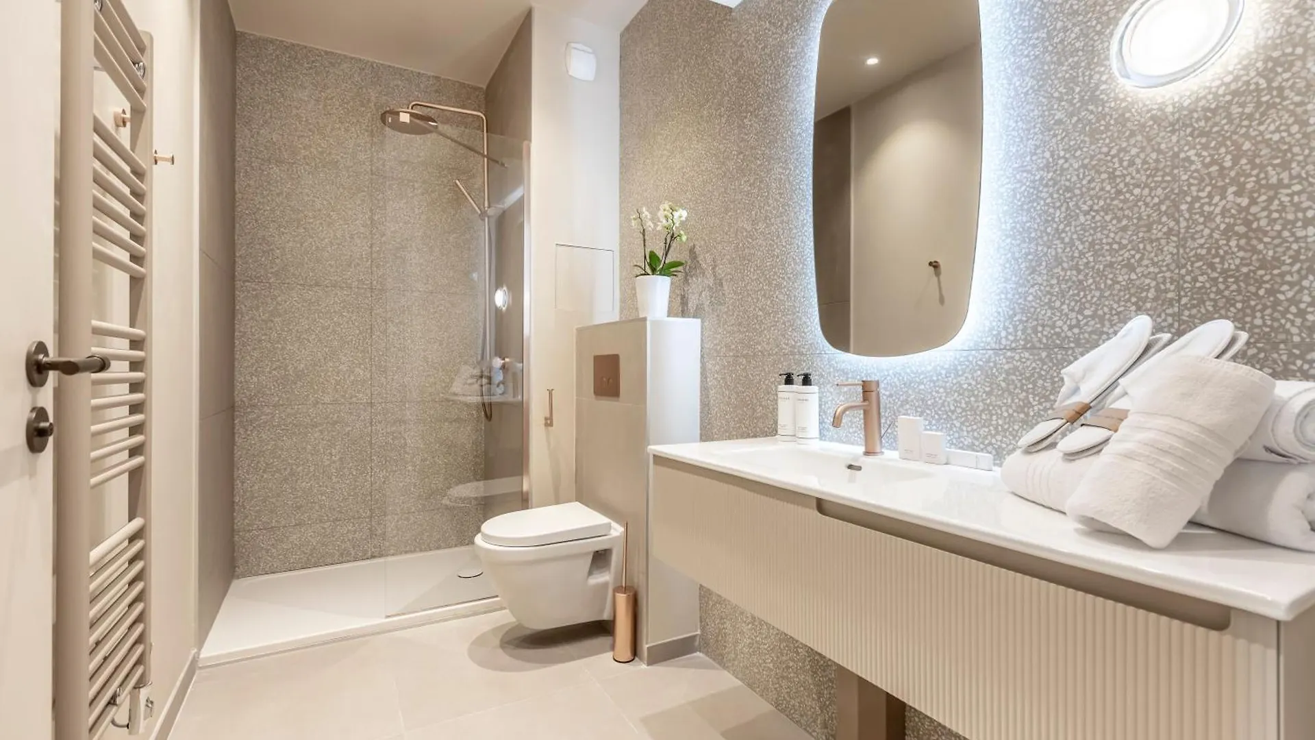 Fl By Sweett Hotel 4*