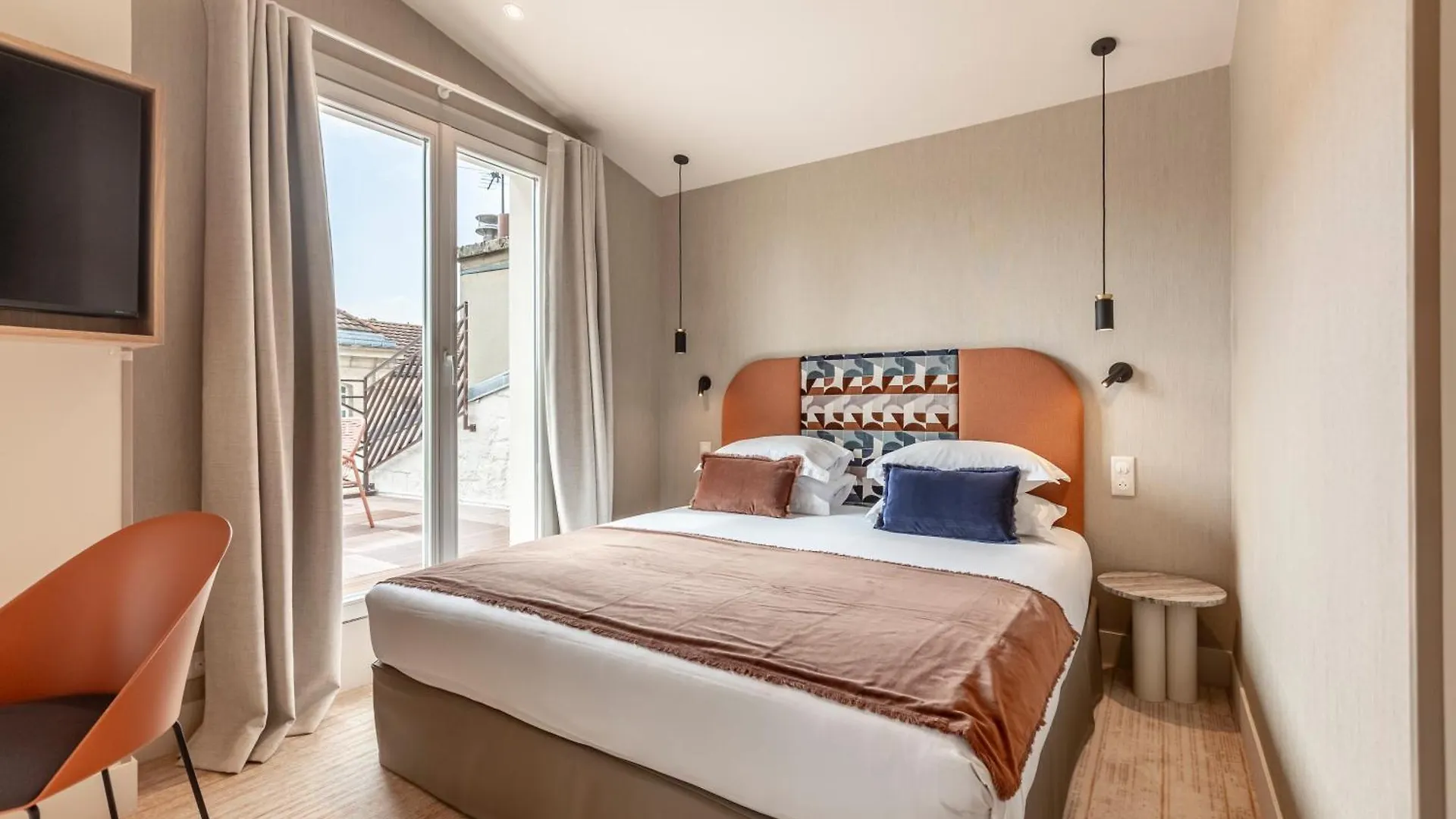 Fl By Sweett Hotel 4*