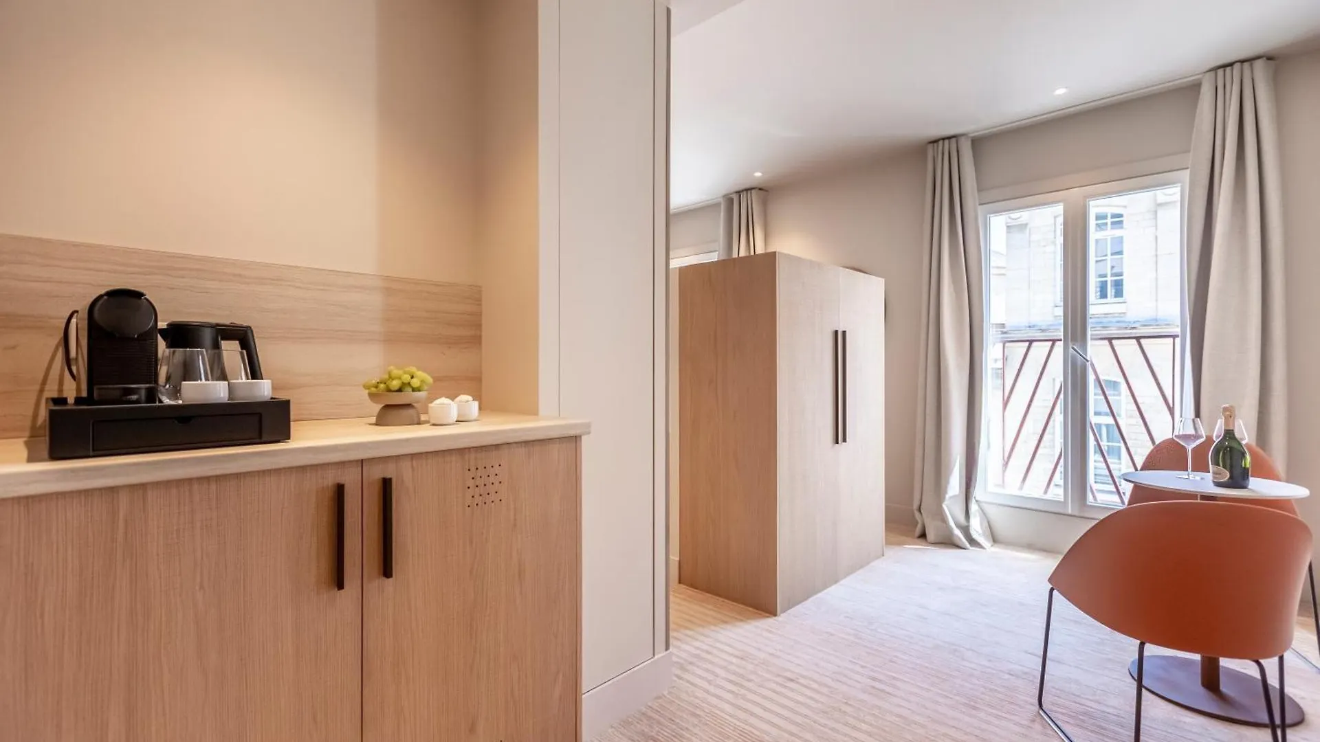 Fl By Sweett Hotel 4*