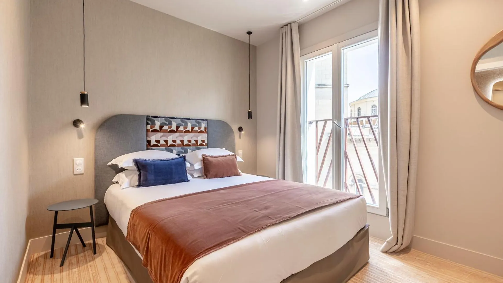 Fl By Sweett Hotel