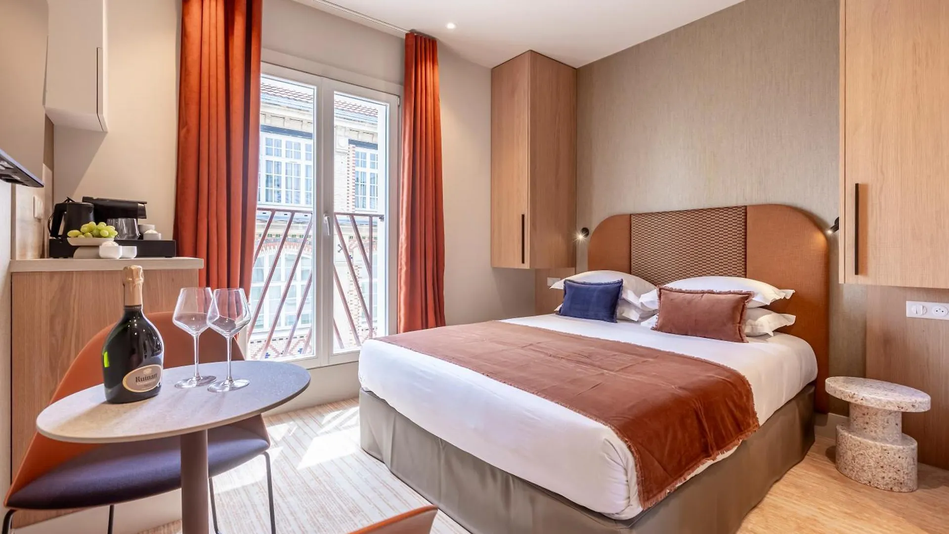 Fl By Sweett Hotel 4*